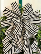 Mid-Century Modern Black & White Farmhouse Bow