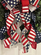 American Flag & Plaid Patriotic Bow - Emerald's Avenue