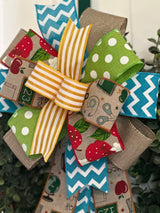 Back to School Bow - Emerald's Avenue