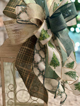 Green & Gold Christmas Trees Lantern Bow - Emerald's Avenue