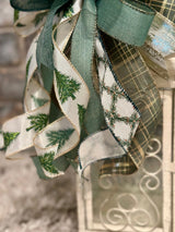 Green & Gold Christmas Trees Lantern Bow - Emerald's Avenue