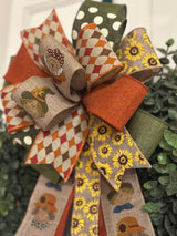 Scarecrows & Sunflowers Bow - Emerald's Avenue