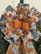 Traditional Leaves & Pumpkins Fall Bow - Emerald's Avenue