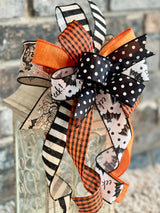 Bats & Pumpkins Halloween Lantern Bow - Emerald's Avenue