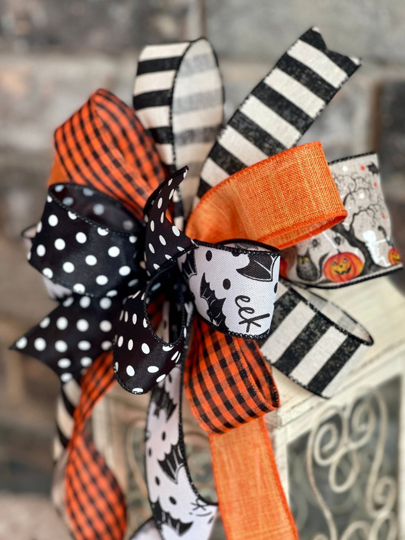 Bats & Pumpkins Halloween Lantern Bow - Emerald's Avenue