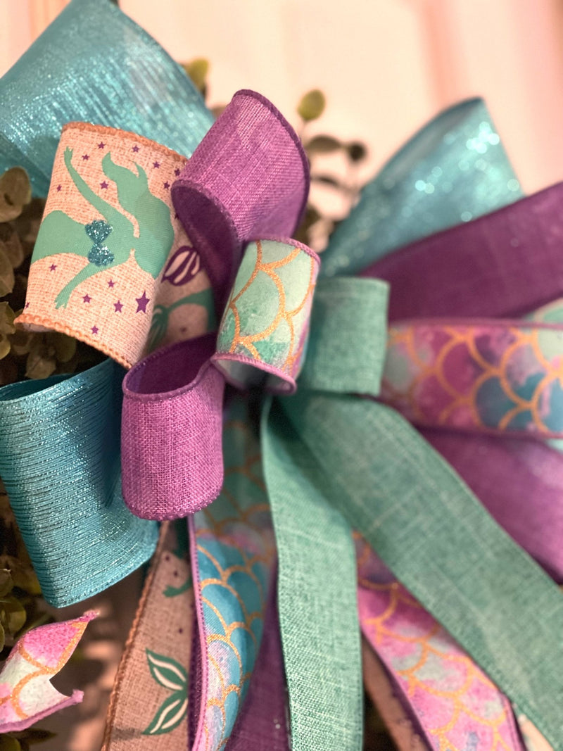 Mermaids & Seashells Bow - Emerald's Avenue