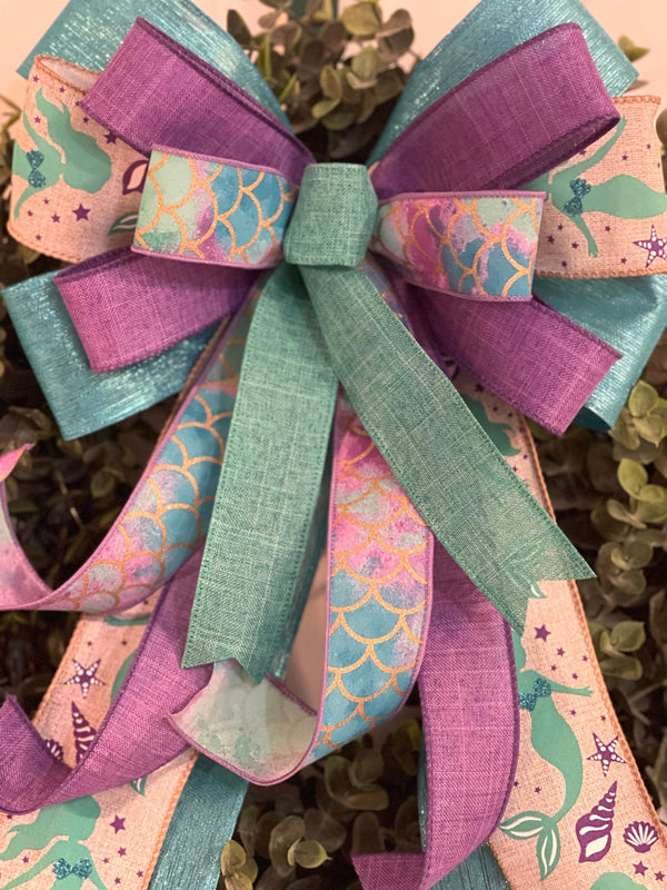 Mermaids & Seashells Bow - Emerald's Avenue