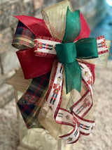 Nutcracker Christmas Lantern Bow - Emerald's Avenue