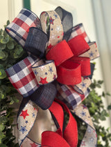 Stars & Plaid Memorial Day Bow - Emerald's Avenue