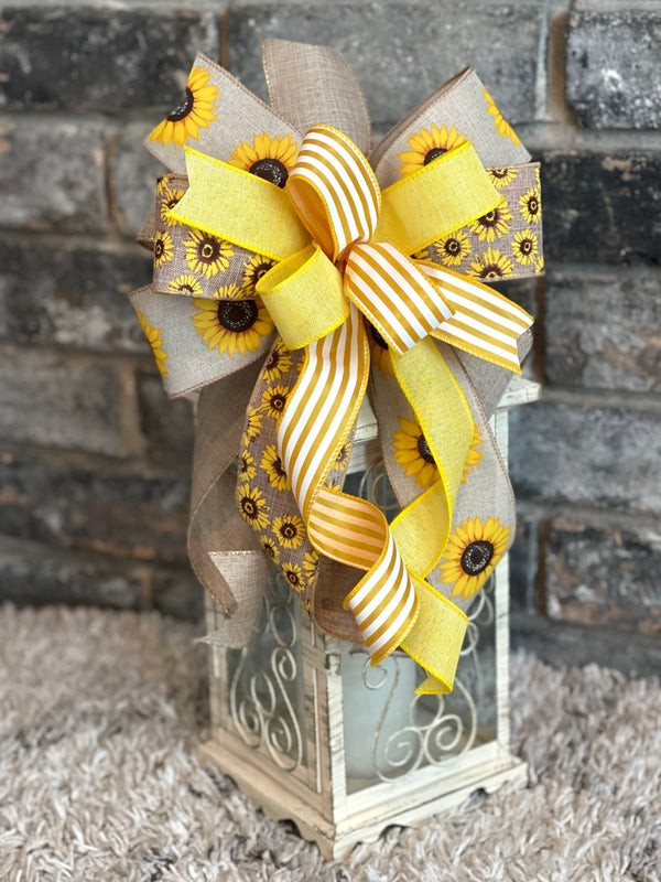 Sunflowers Lantern Bow - Emerald's Avenue