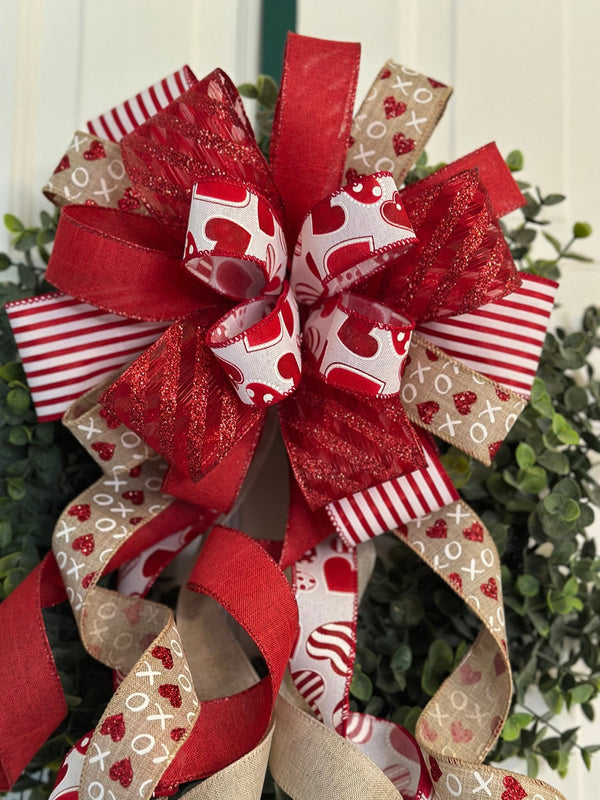 XOXO Valentine's Day Bow - Emerald's Avenue