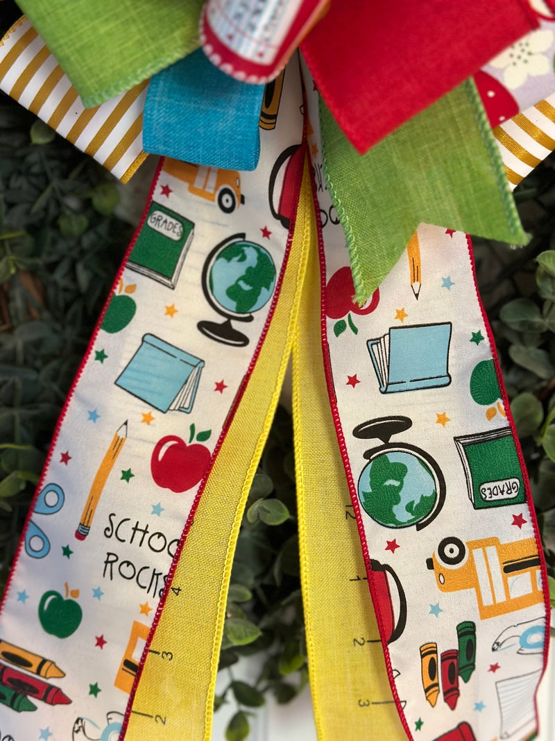 Best Teacher Back to School Bow - Emerald's Avenue