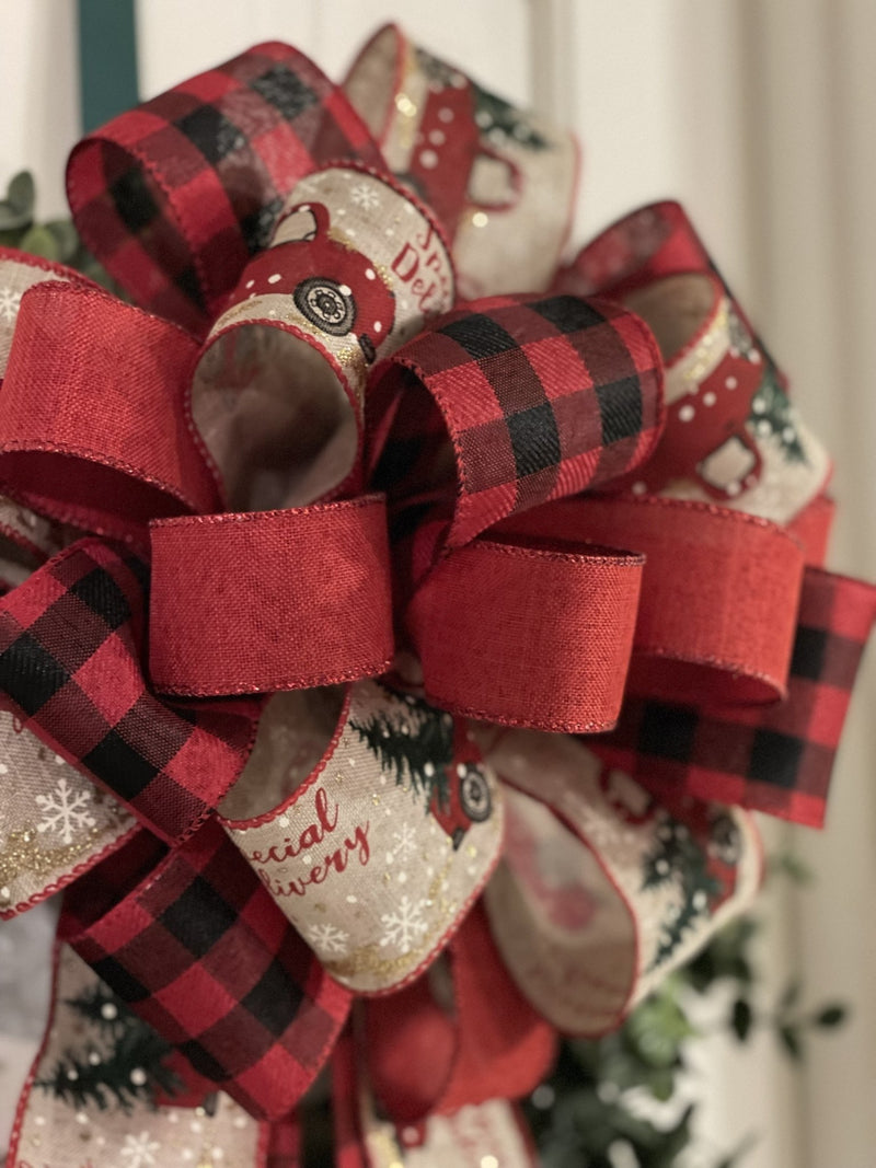 Farmhouse Buffalo Plaid Christmas Bow w/ Vintage Trucks - Emerald's Avenue