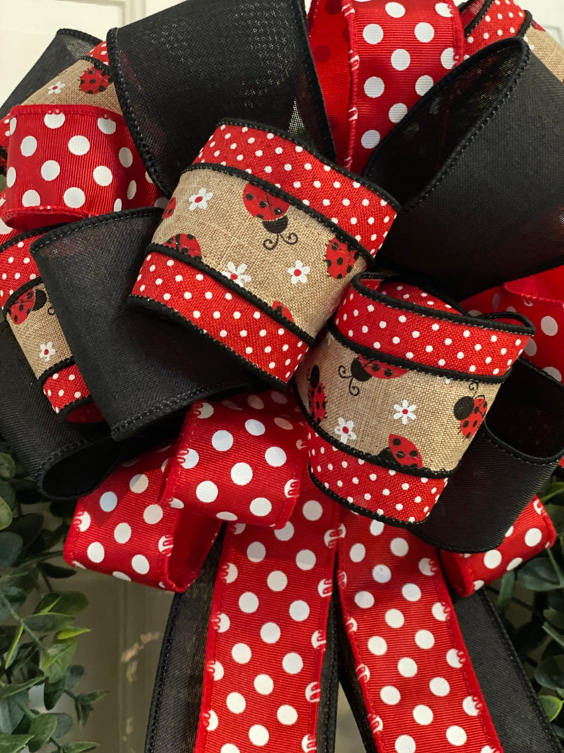 Ladybugs & Polka Dots Bow - Emerald's Avenue