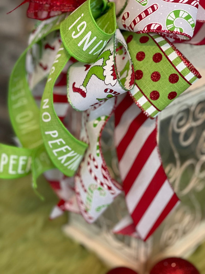 No Peeking Grinch Lantern Bow - Emerald's Avenue