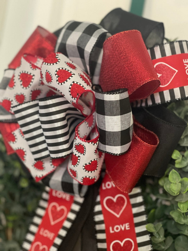 Red Hearts Valentine's Day Bow - Emerald's Avenue