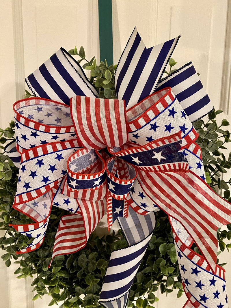 Stars & Stripes Bow - Emerald's Avenue