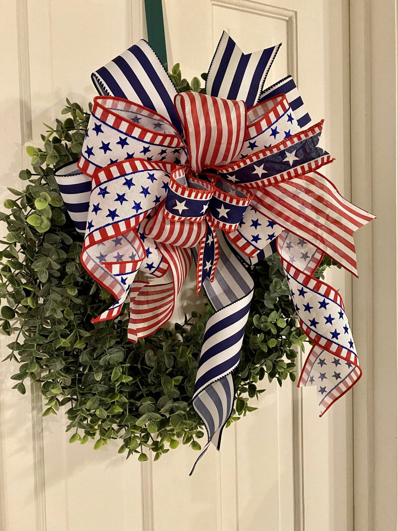 Stars & Stripes Bow - Emerald's Avenue