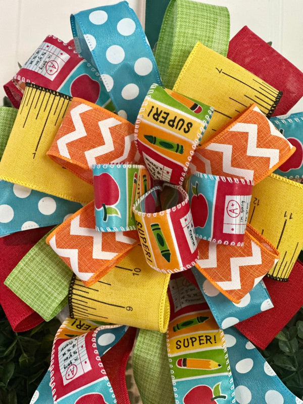 Super Fun Back to School Bow - Emerald's Avenue